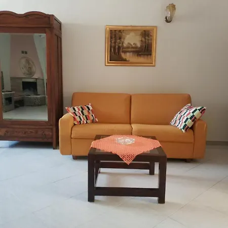 בית נופש Rosa פסטום